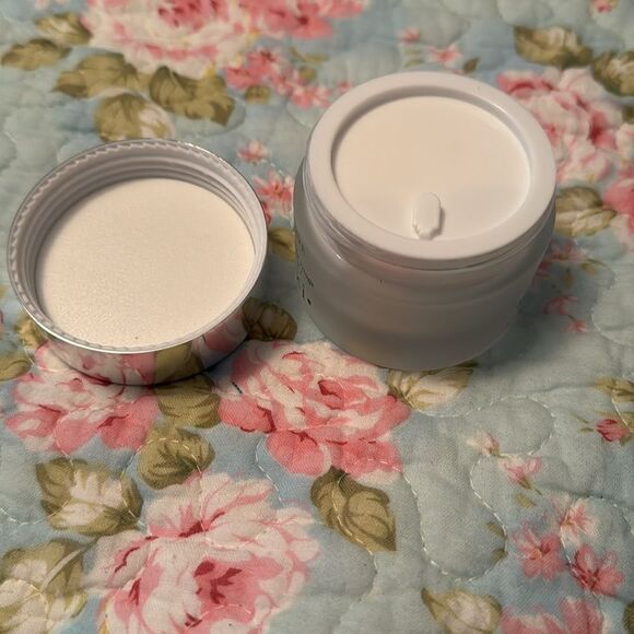 NEW *Kat Burki* Vitamin C Intensive Face Cream ~ 1.7 fl. oz./50 ml - Picture 6 of 8